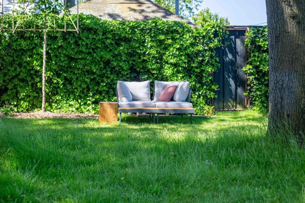 86, Bed & Outdoor Wellness - Sauna, Hottub, Icebath & Outdoor Shower Included! Oisterwijk Buitenkant foto