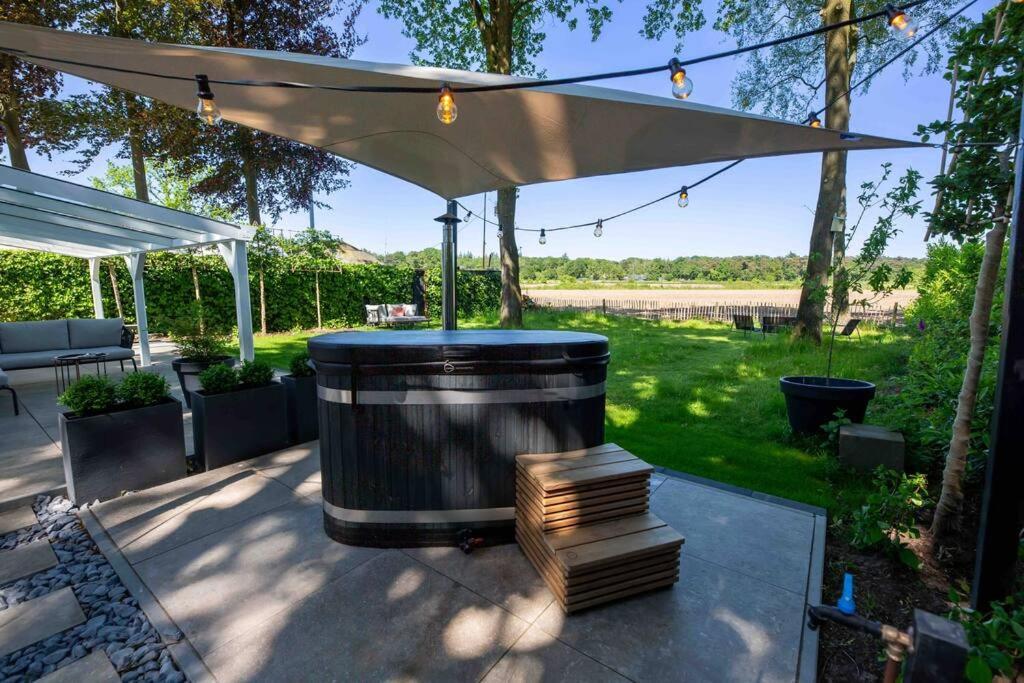 86, Bed & Outdoor Wellness - Sauna, Hottub, Icebath & Outdoor Shower Included! Oisterwijk Buitenkant foto