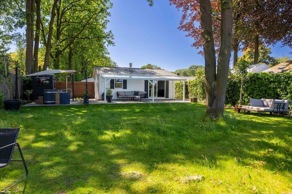 86, Bed & Outdoor Wellness - Sauna, Hottub, Icebath & Outdoor Shower Included! Oisterwijk Buitenkant foto